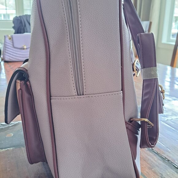Brand New! Never used! Light Lavendar and pink super soft back pack! - Picture 3 of 9